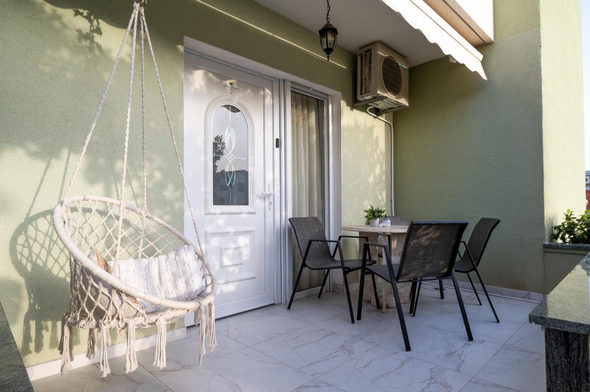Locus Apartments Petrcane Exterior photo